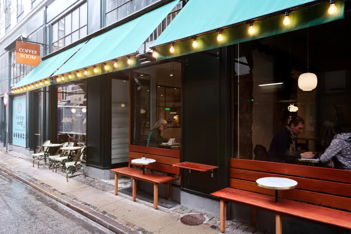 Coffee_Room_6