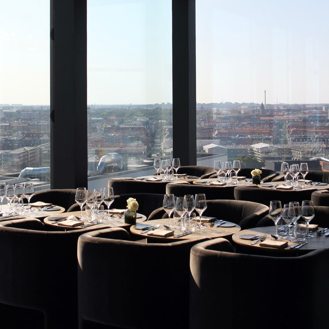 special billeder square