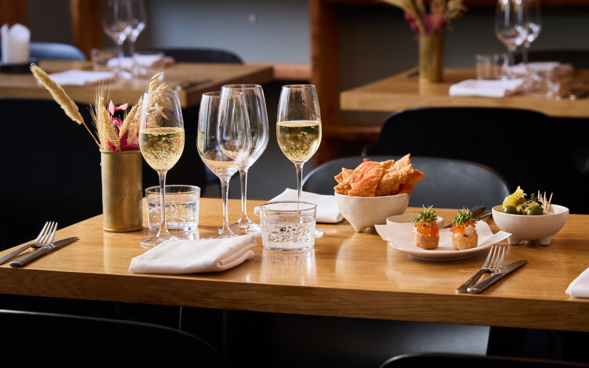 Hummer forside (1100×725) Hummer forside (1100×725)