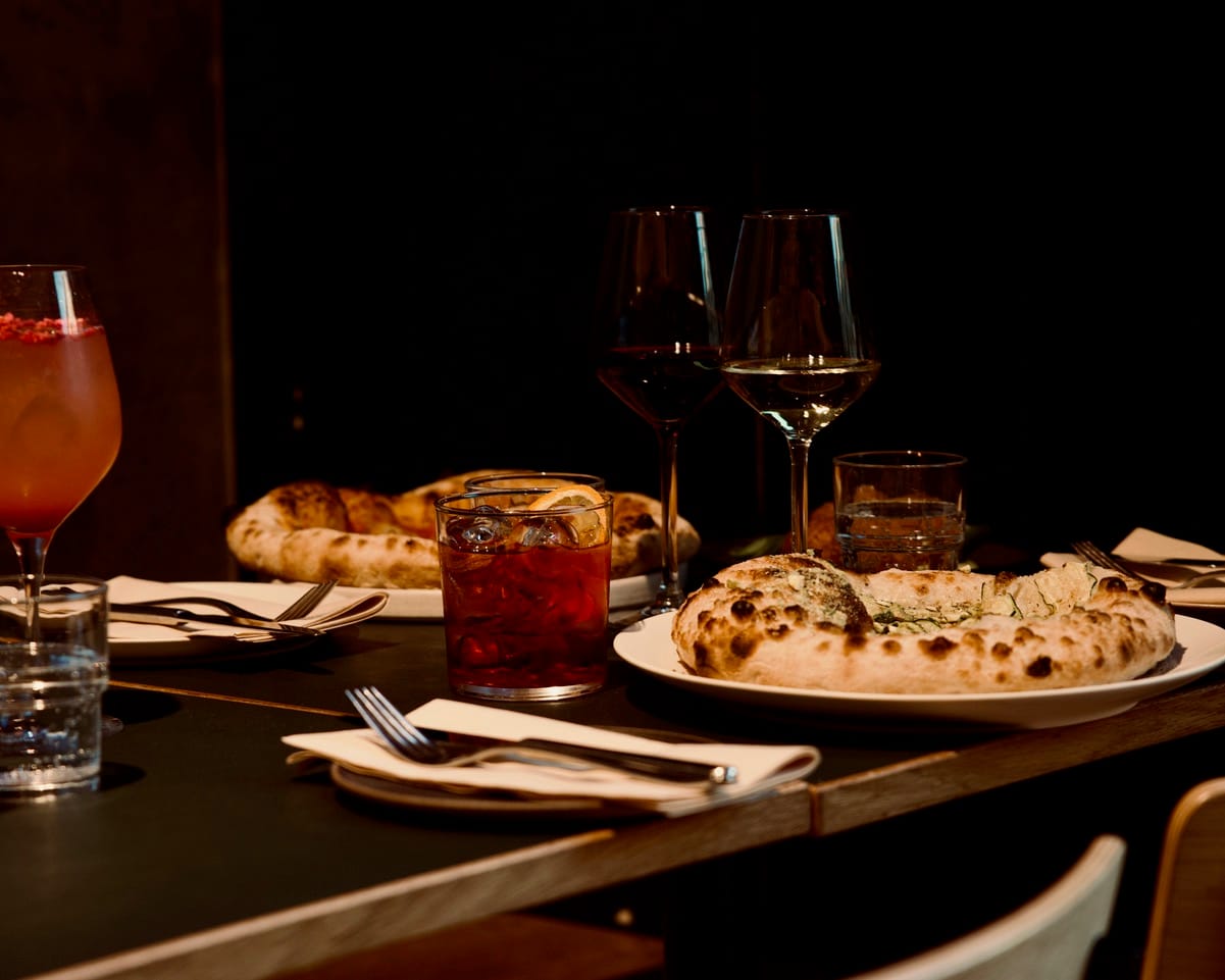 D9435A2C-F409-46C7-BB58-0190A3442F6C_1_201_a