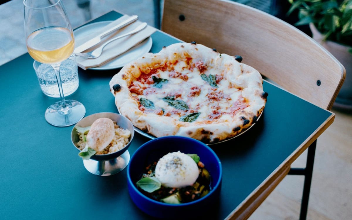 E15C1FA4-4A6E-4870-9A88-9D162C1ED651_1_201_a