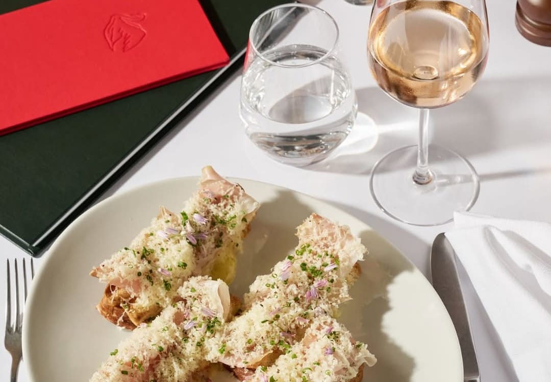 Grillet brød med skagenskinke, Den hvide dame og Julsø maestro.BYENS BEDSTE TOAST – FROKOST#nuog Grillet brød med skagenskinke, Den hvide dame og Julsø maestro.BYENS BEDSTE TOAST – FROKOST#nuog
